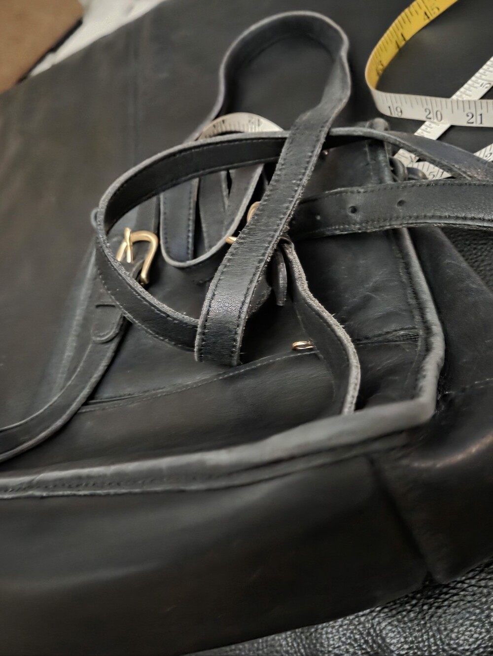 Coach Black Leather Backpack with Gold Turnlock Accent - Picture 4 of 7